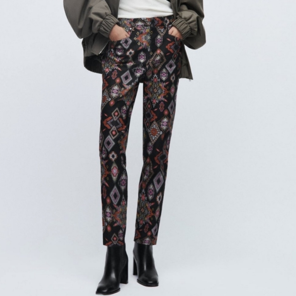 Zara Bohemian Printed Tapered Leg Pants Size Medium Color Black Multi